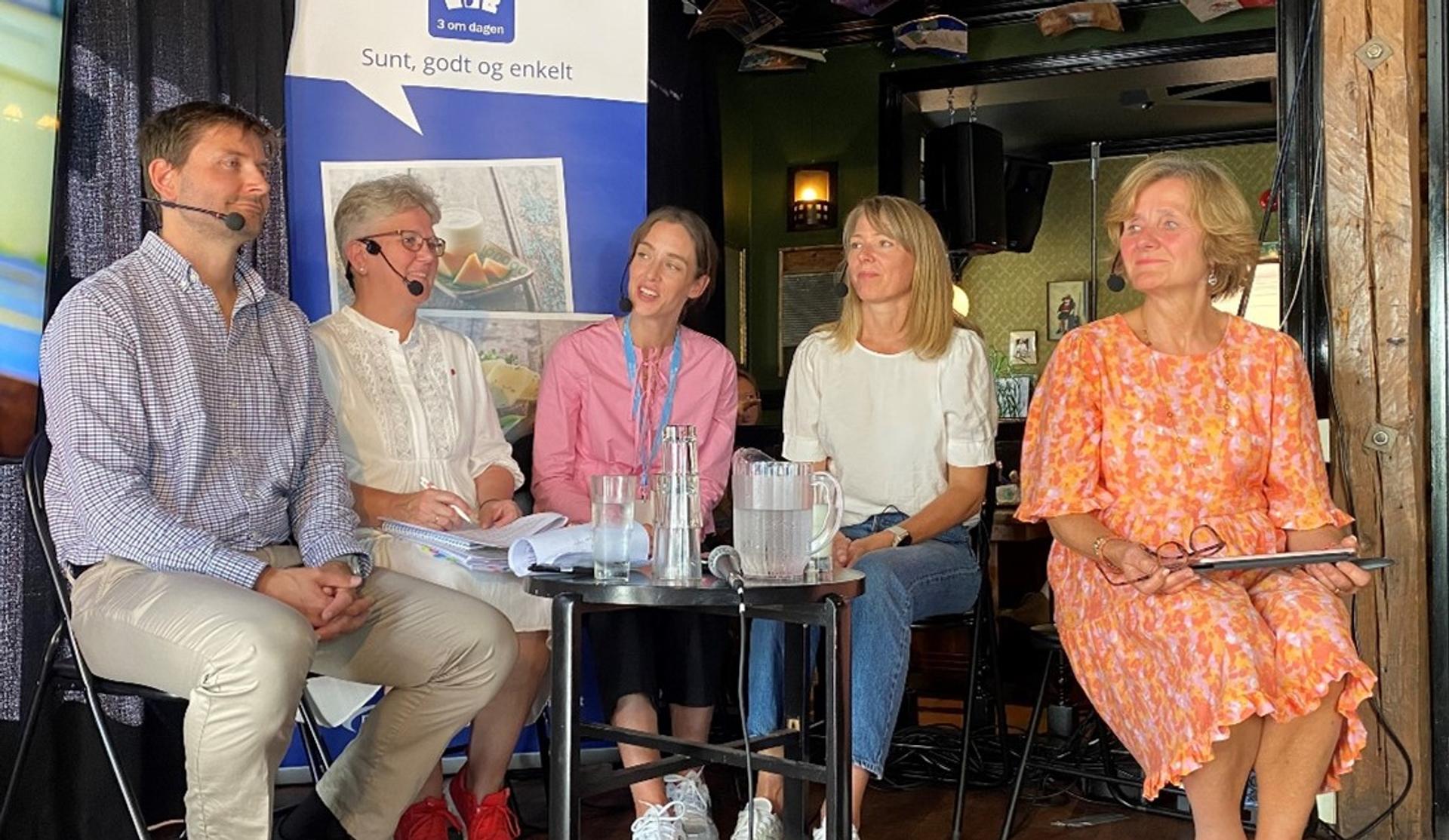 F.v: Ole Berg, Tove Elise Madland, Eilin Lundekvam By, Marit Kolby og Ida Berg Hauge.