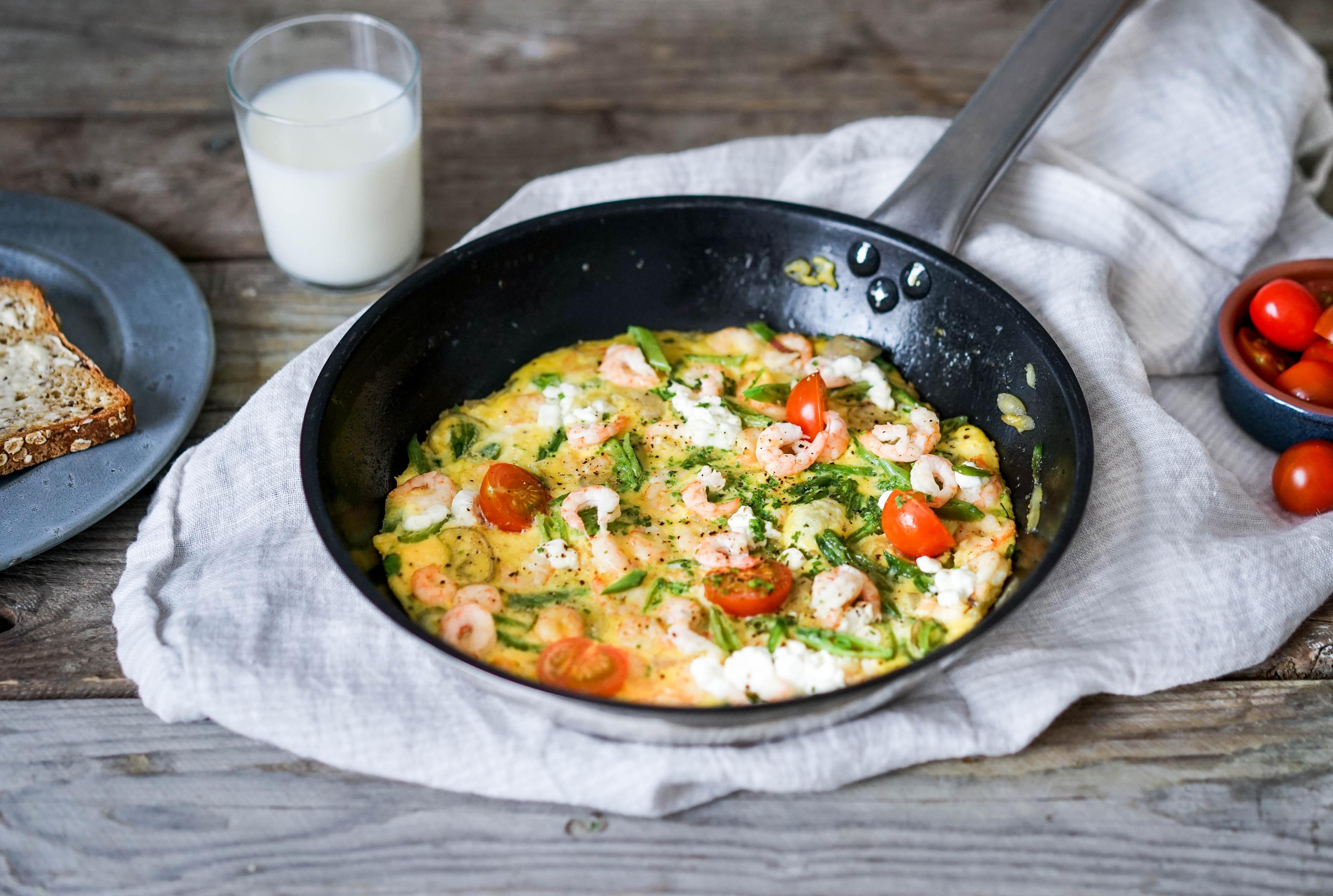 omelett med reker og cottage cheese