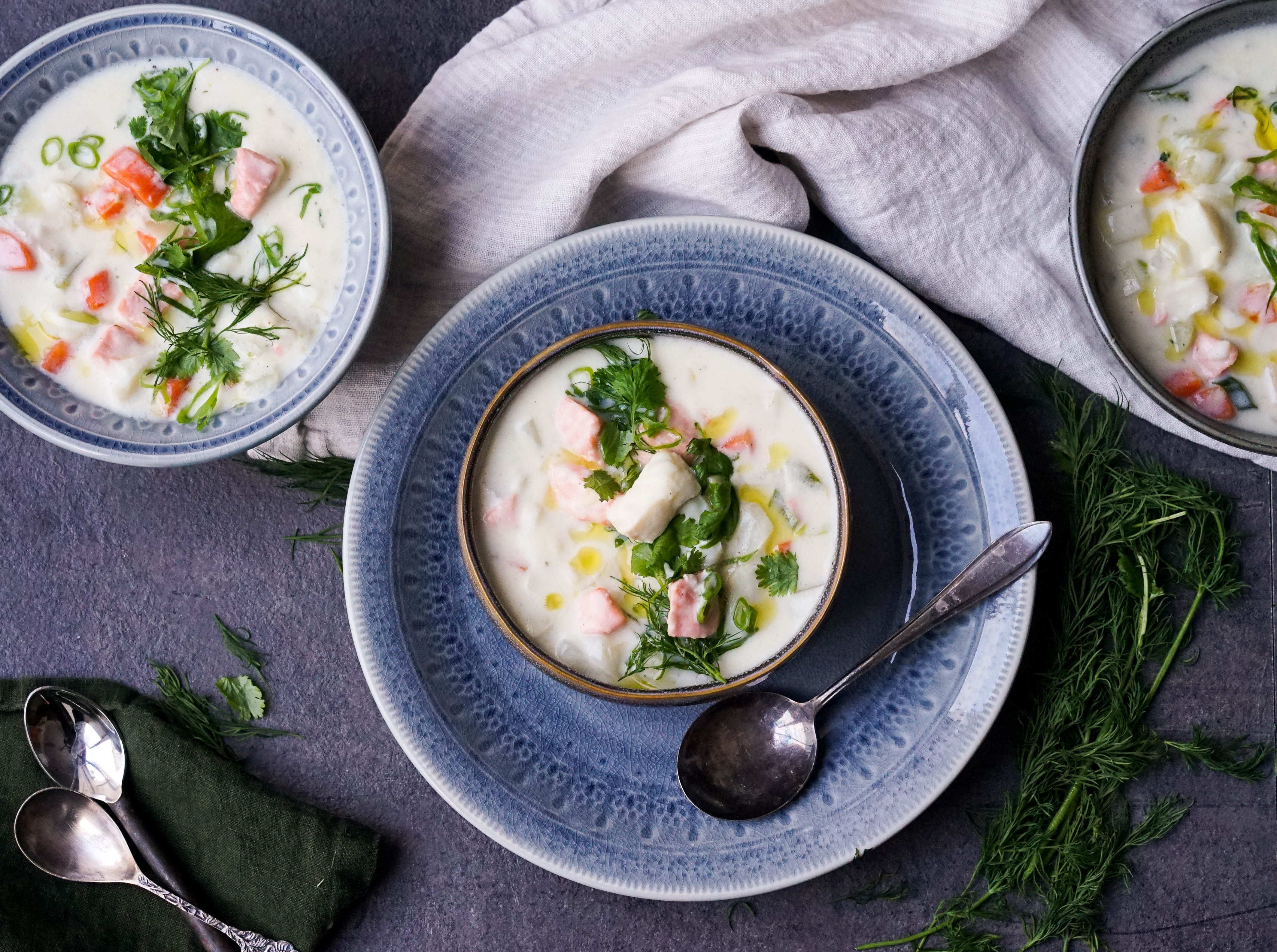 Fiskesuppe i en bolle