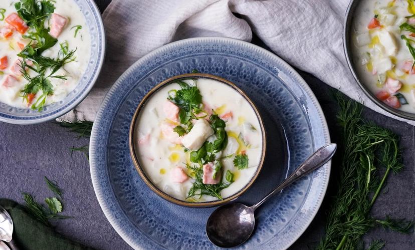 Fiskesuppe i en bolle