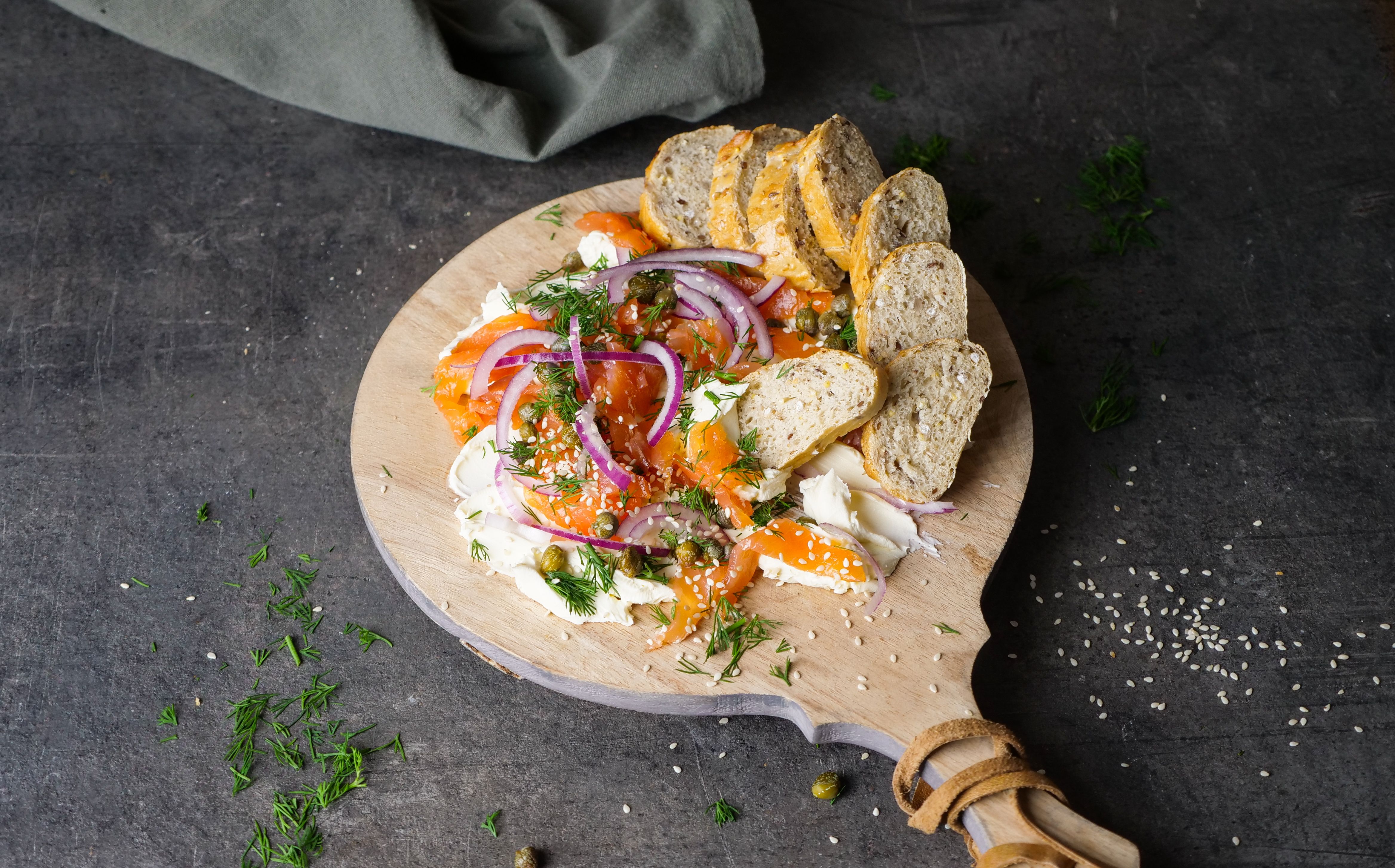 Kremost med røkelaks 