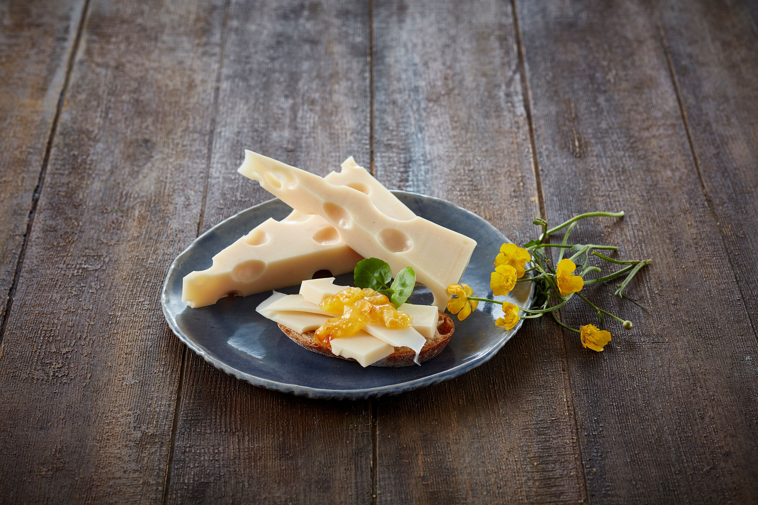 Sveitserost på tallerken
