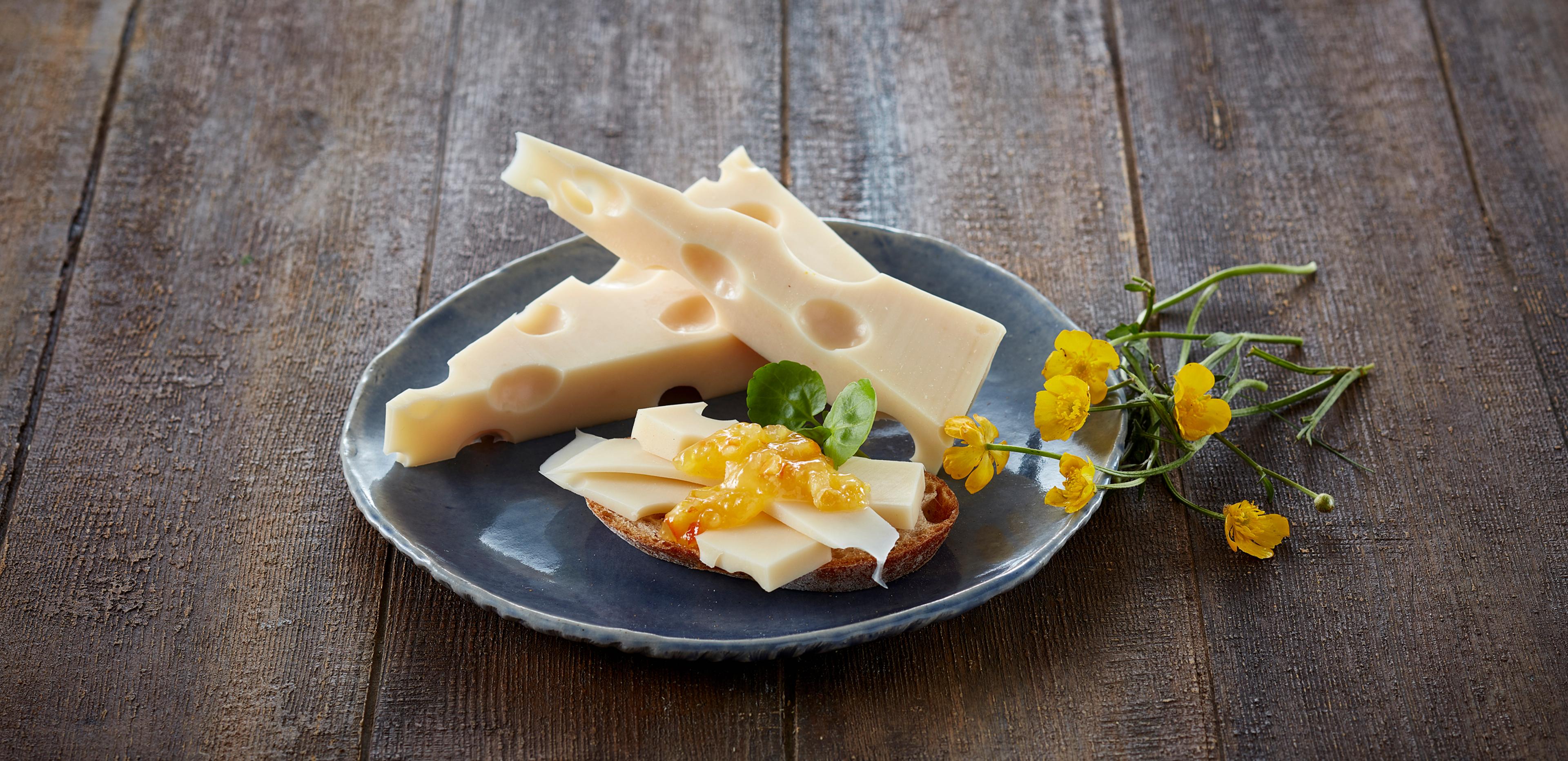 Sveitserost på tallerken