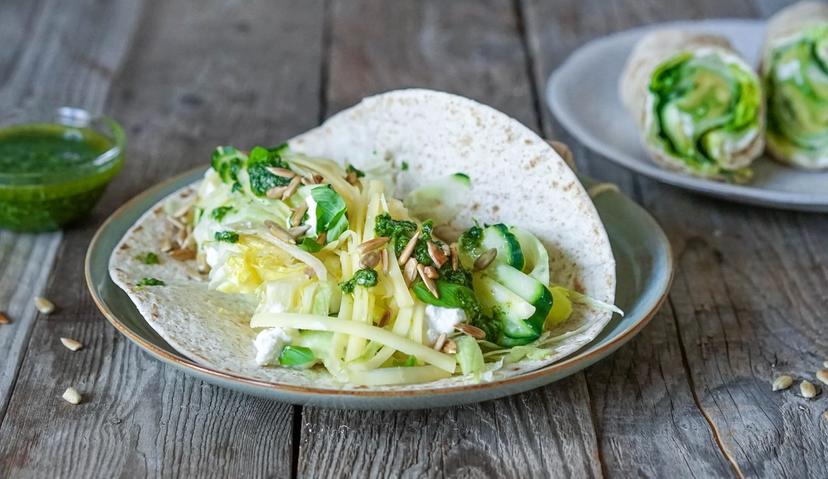 vegetarwraps  med avokado, salat og cottage cheese