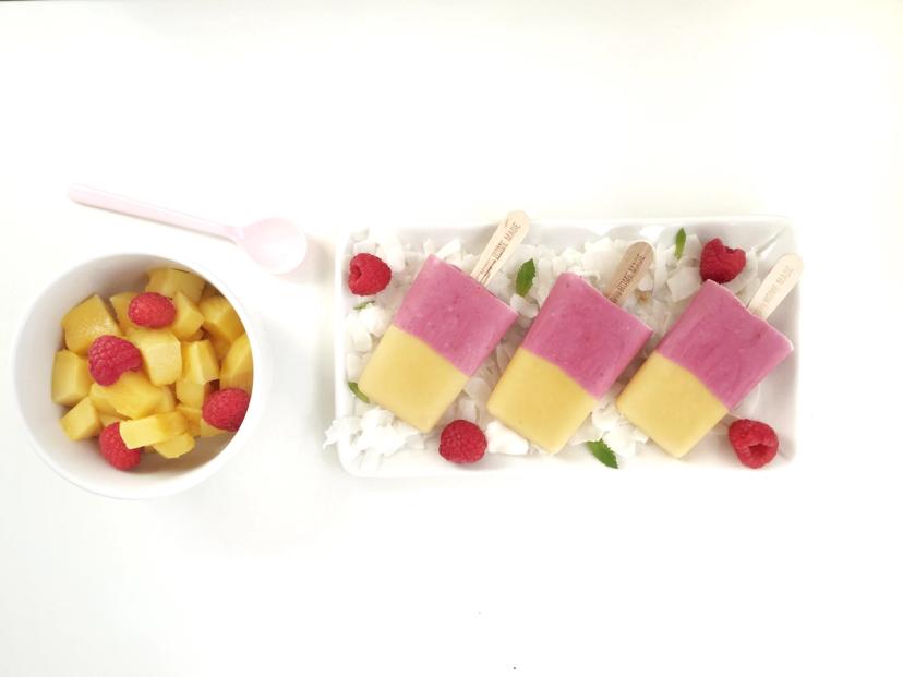 Ispinner med bringebær og mango.