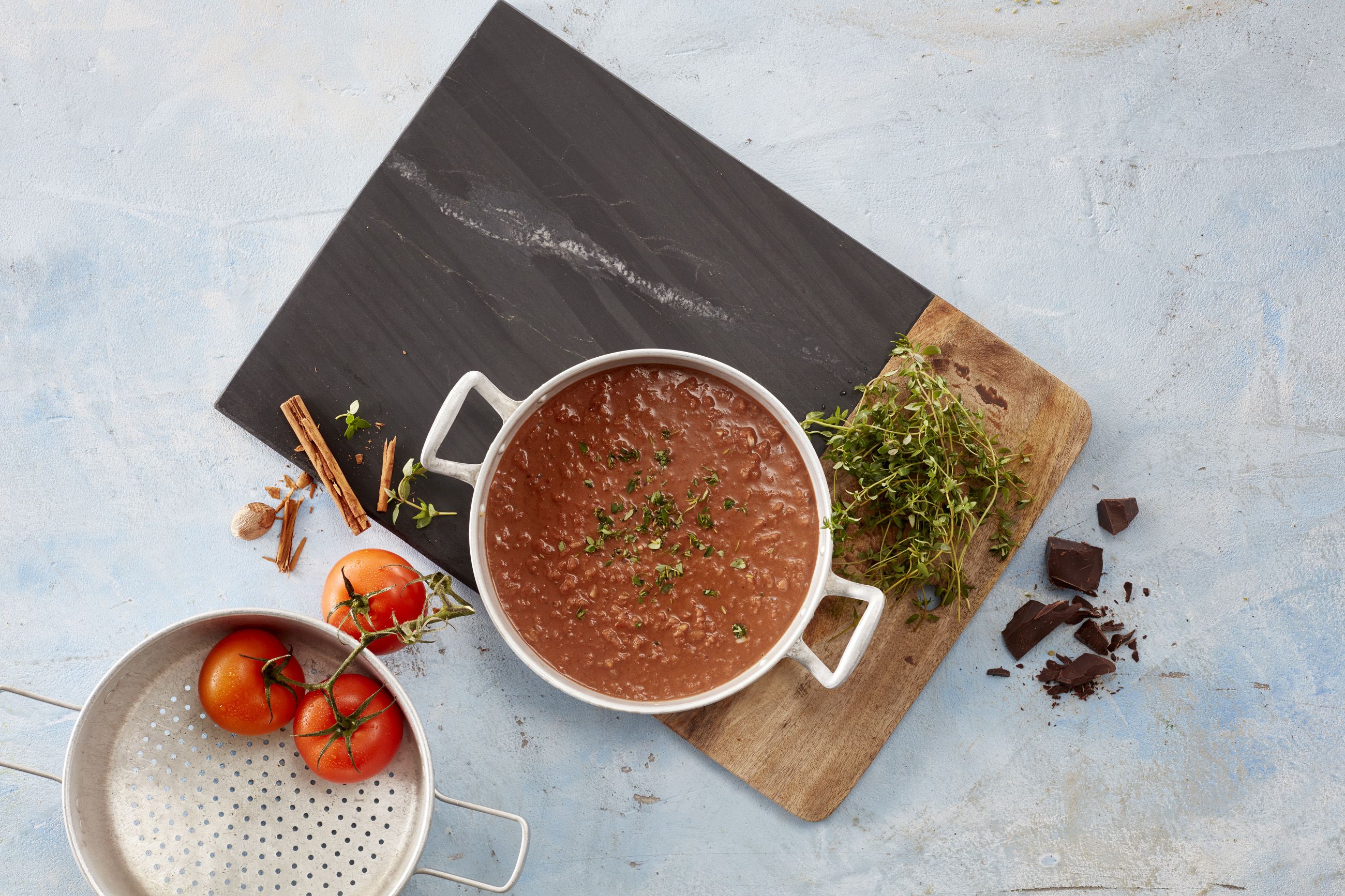 Sjokolade- og tomatsaus