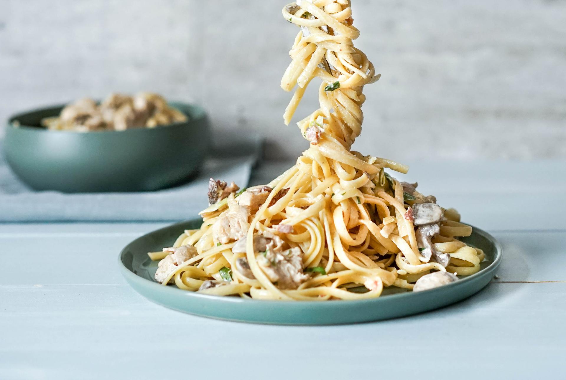 pasta med kylling og sjampinjongsaus