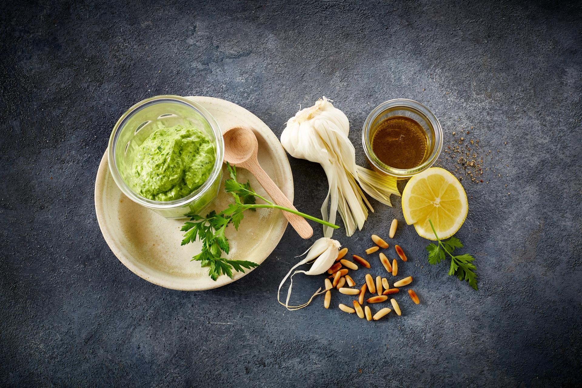 Dipp med persille og pesto