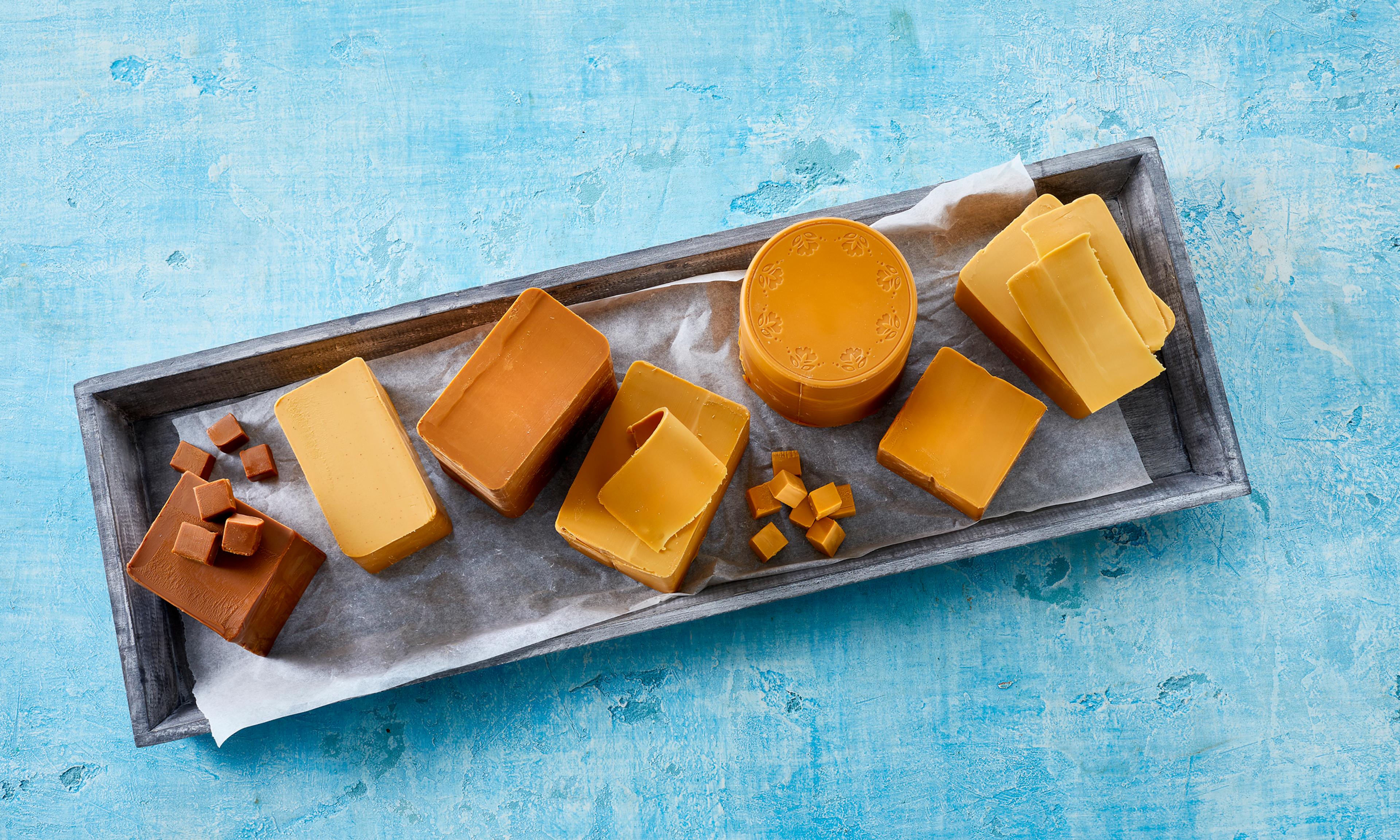 Ulike brunoster på fat