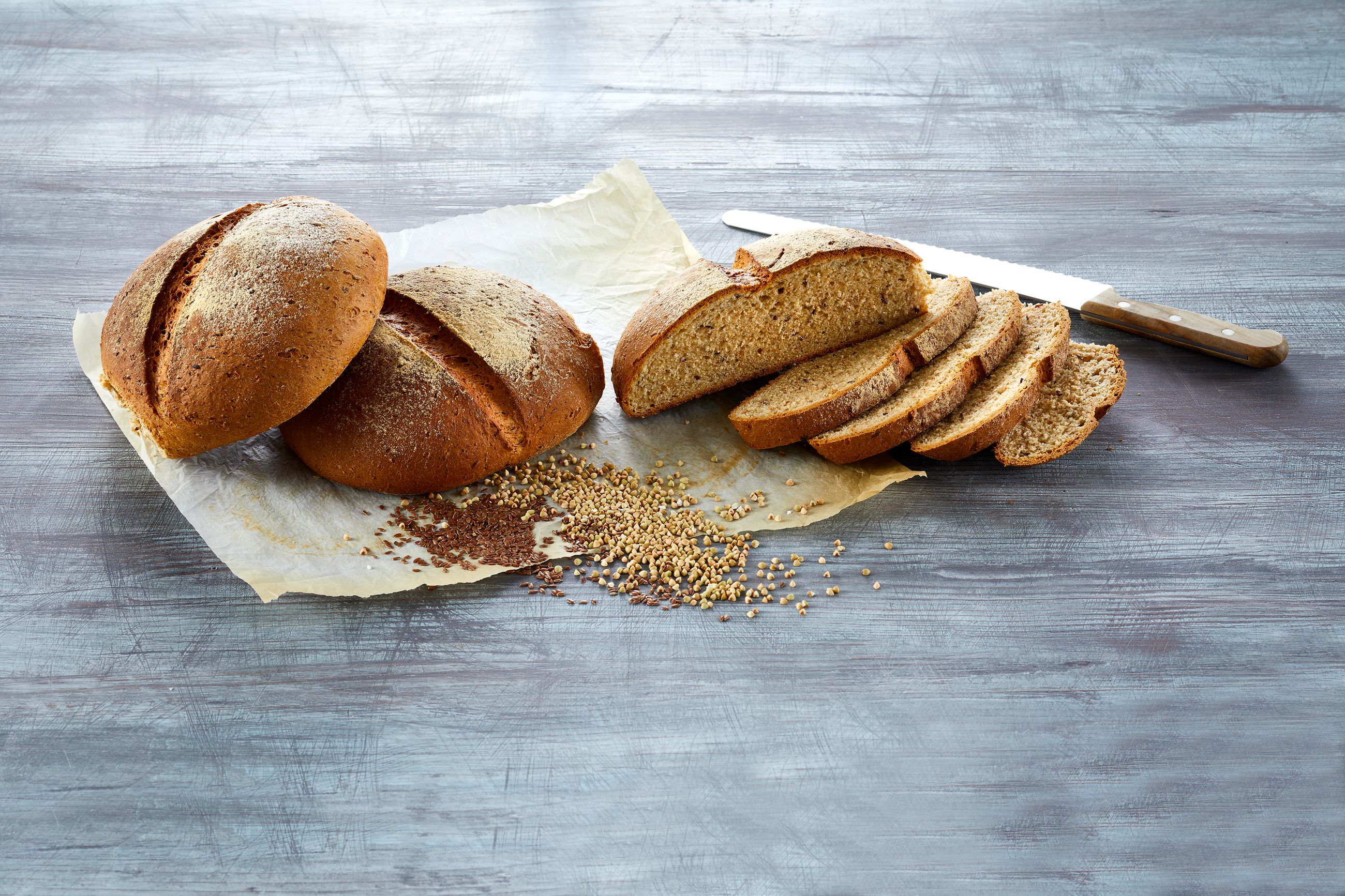 Brød med linfrø og bokhvete
