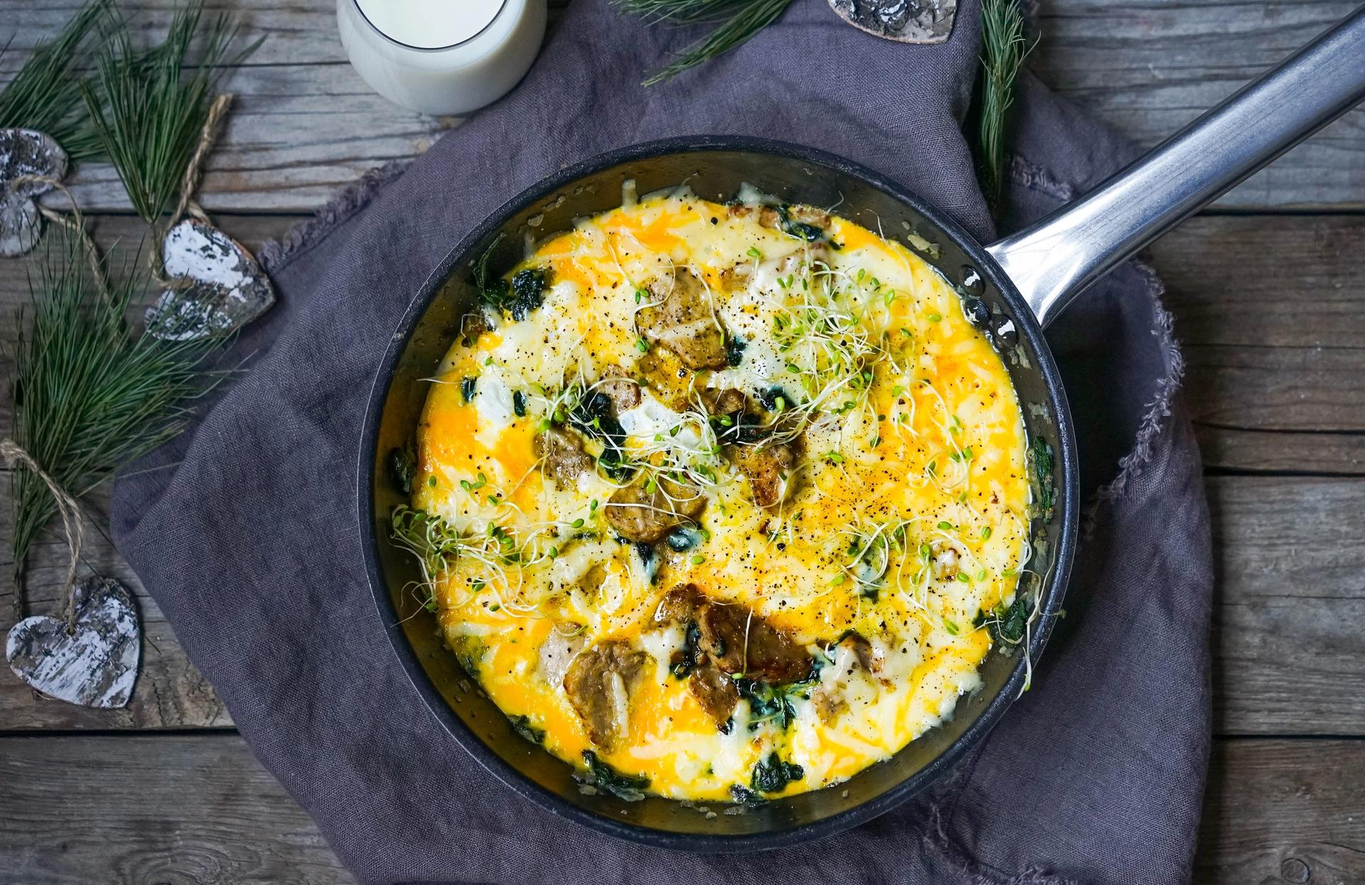 Omelett med medisterkaker