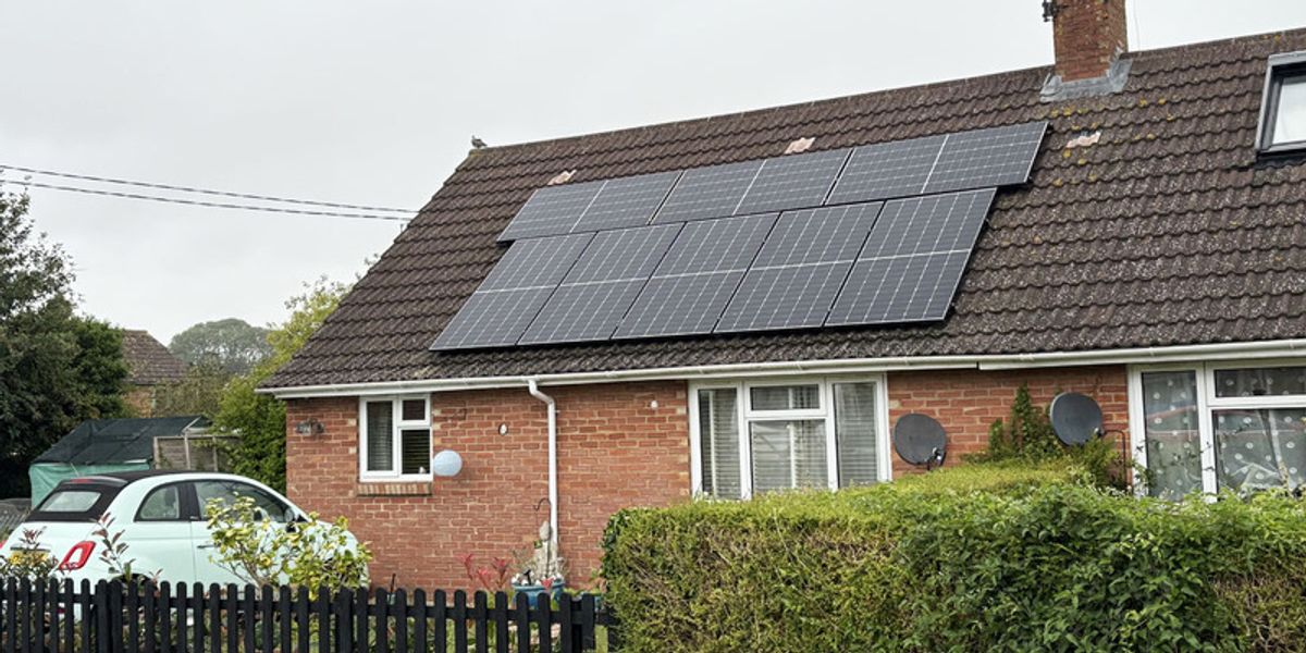 Should You Replace Your Old Solar Inverter? A Cost-Benefit Analysis