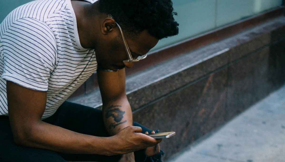 Person with the smartphone