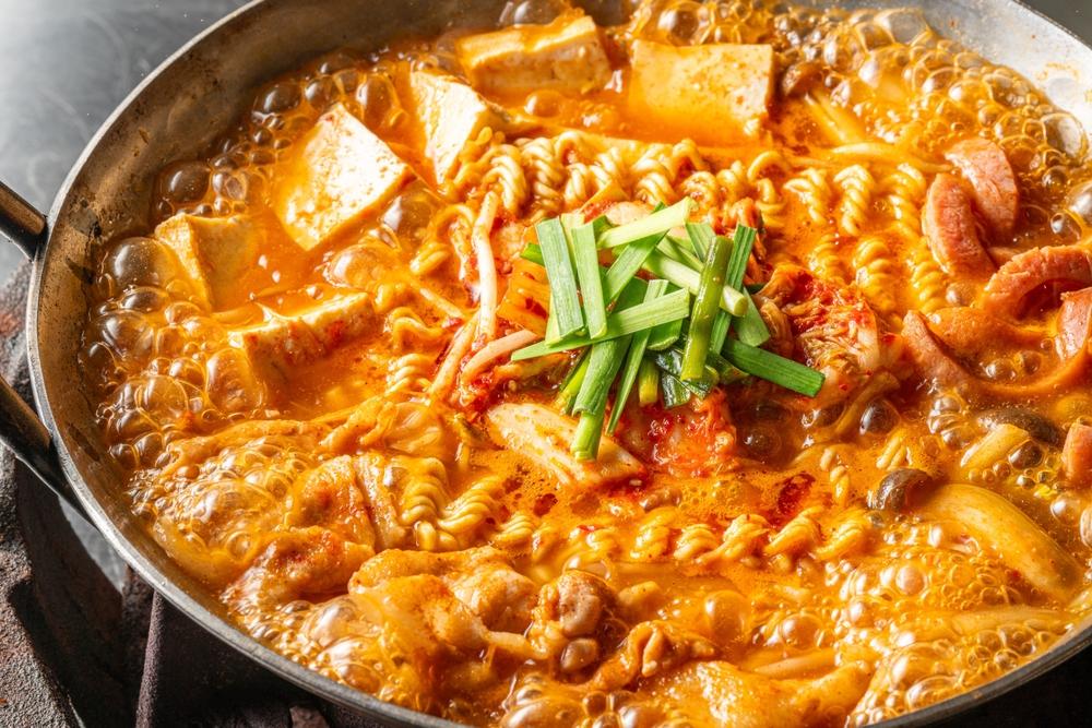 Jjigae and the Comfort of Communal Pots — How Koreans Eat Together