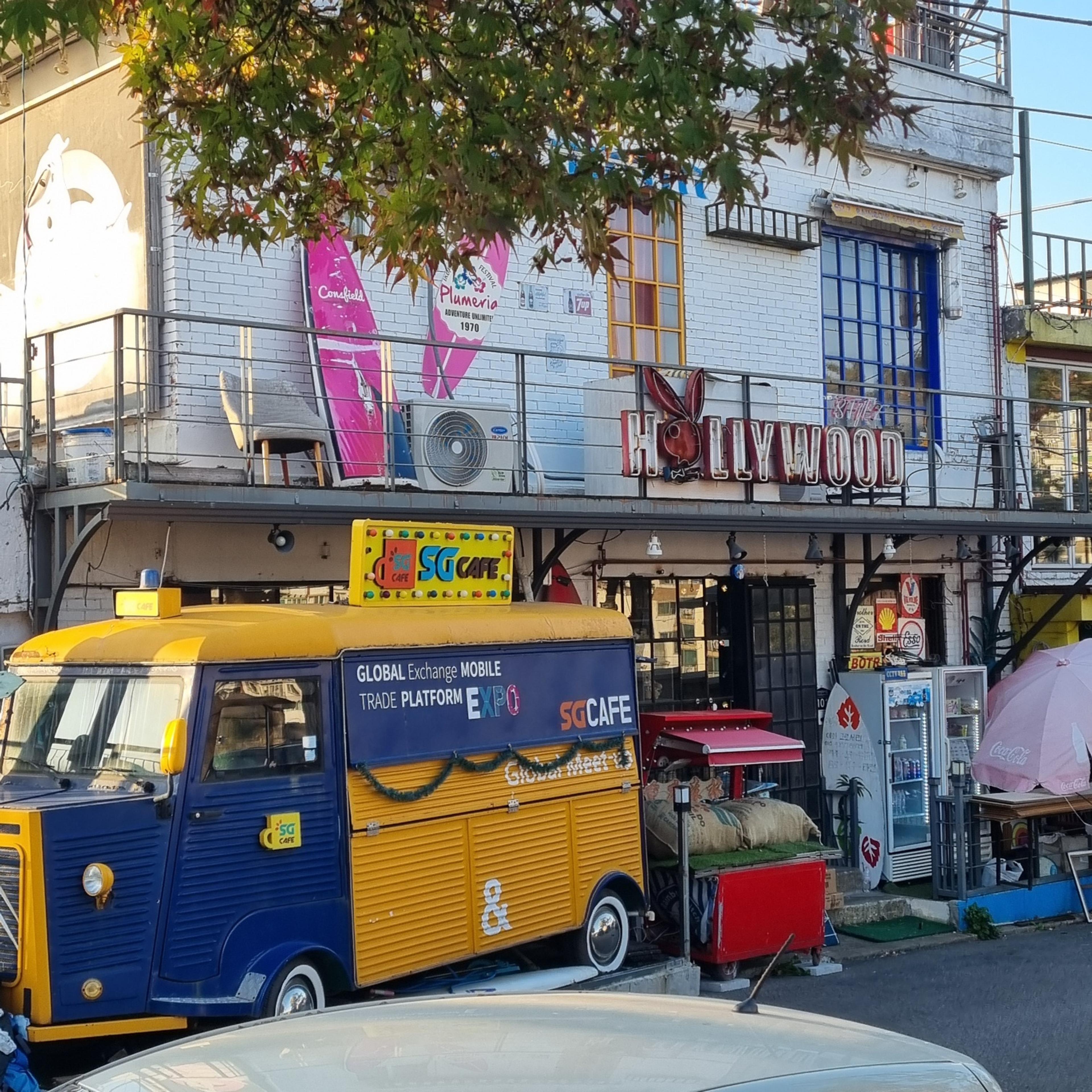 vintage blue food truck along the Naksan path