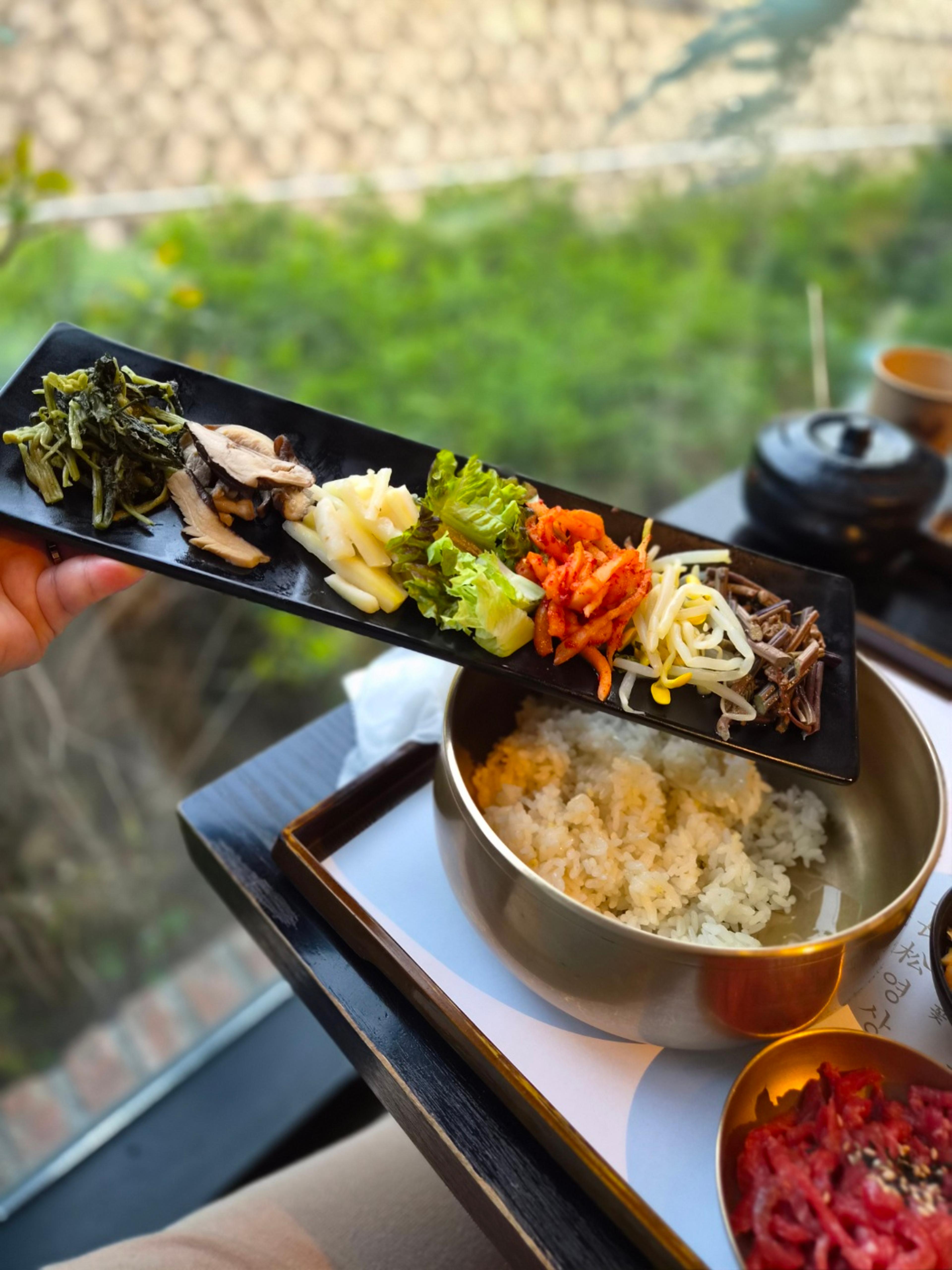 A Masterclass in Authentic Korean Bibimbap