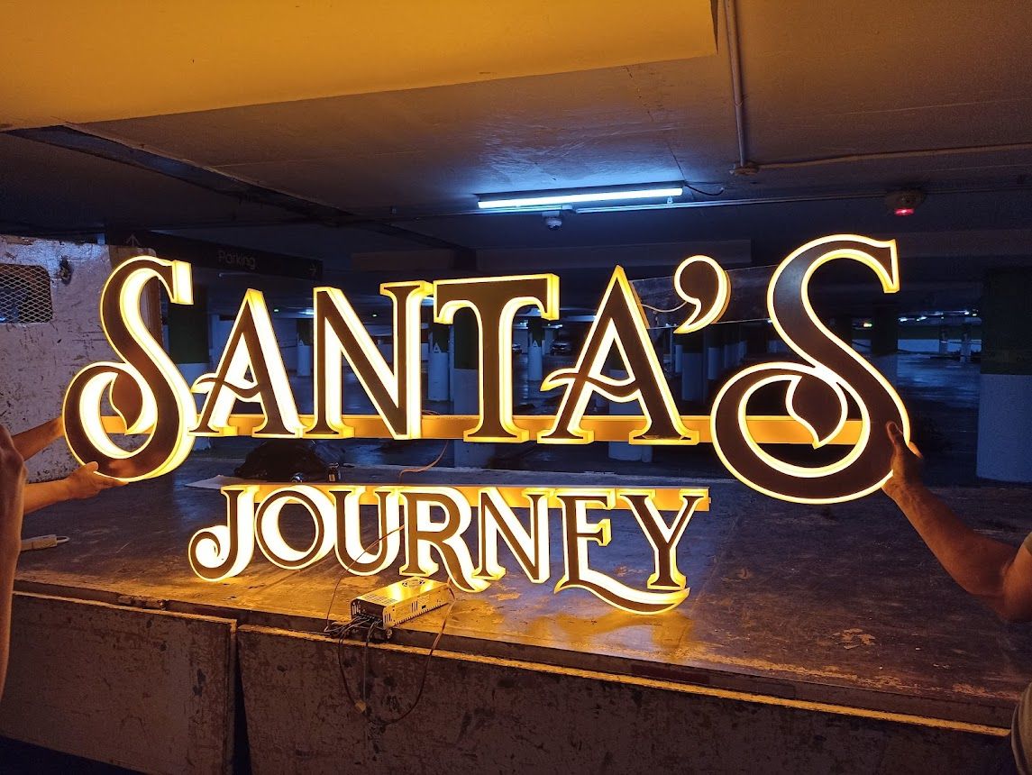 Atrapa la atención con nuestros Letreros Formados 3D Acrílicos. Estos letreros vibrantes y tridimensionales proporcionan un impacto visual único, elevando la percepción de tu marca