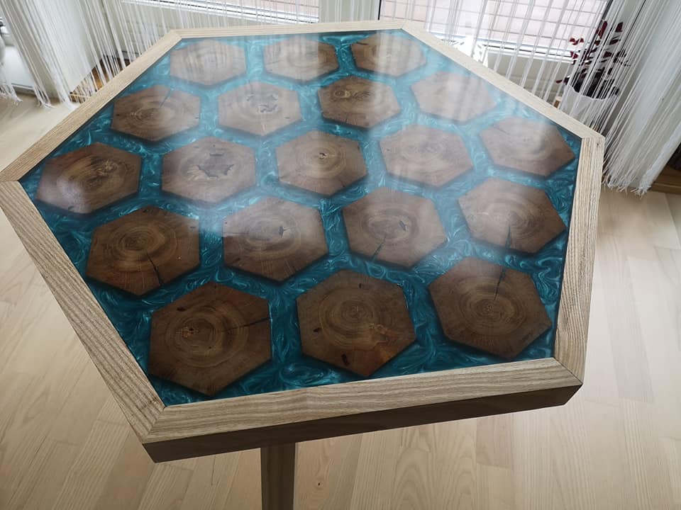 resin table