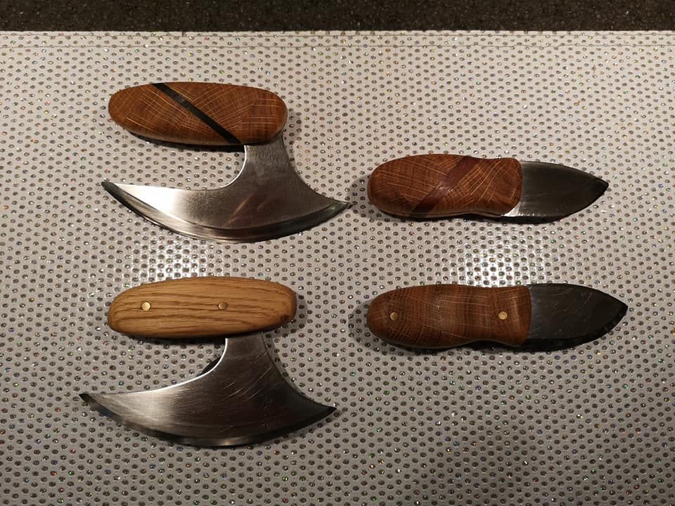 knives