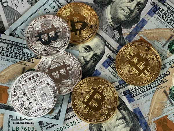 A stablecoin's "global alliances" turn out to be fiction