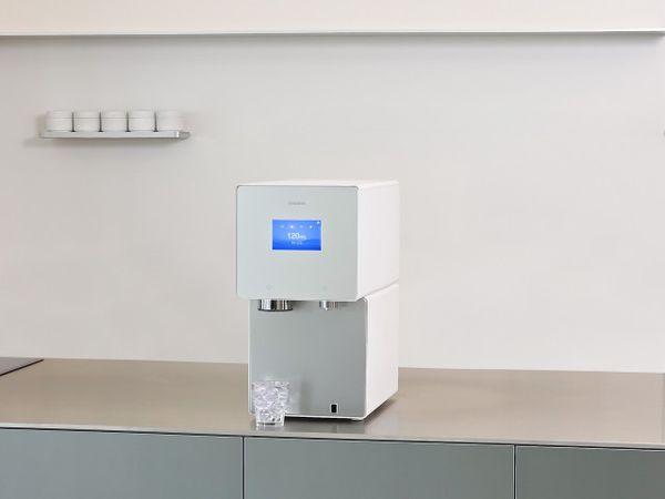 Samsung's Bespoke AI Water Purifier Knows Your Voice — and Your Drink