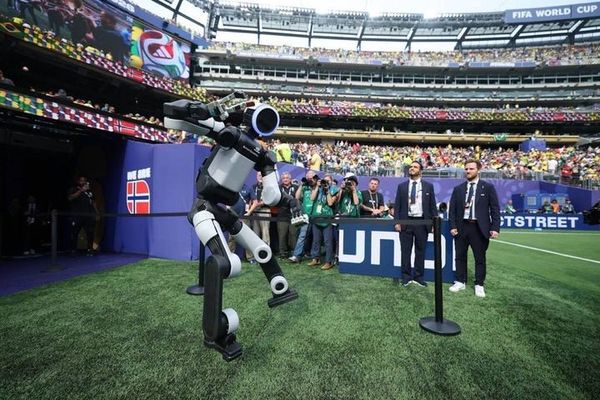 Hyundai Takes Full Control of Boston Dynamics as the Robot Race Intensifies