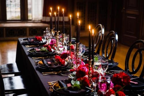 A Moody, Romantic Styled Shoot at Beverly Mansion Best Wedding Florist Ohio