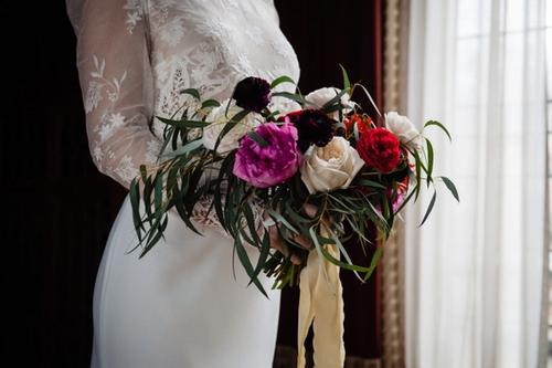 A Moody, Romantic Styled Shoot at Beverly Mansion Best Wedding Florist Ohio