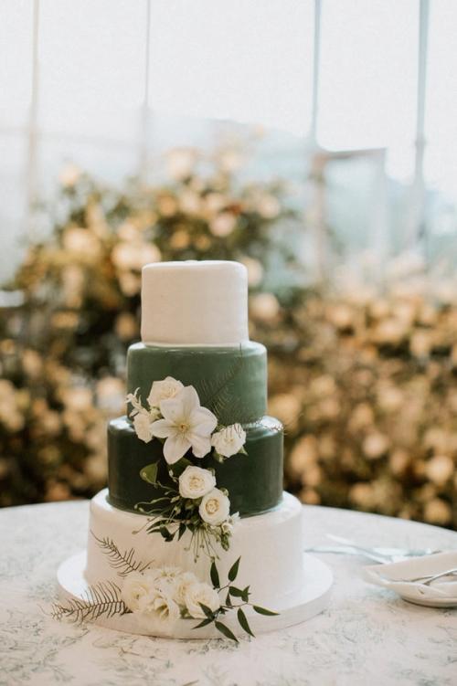 Dancing in the Flowers at the Columbus Museum of Art Best Wedding Florist Ohio