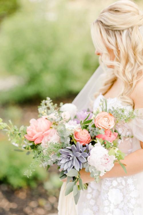 Lush, Spring Blooms at Swan Lake Best Wedding Florist Ohio