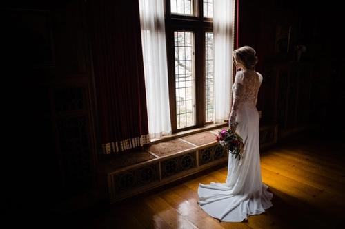 A Moody, Romantic Styled Shoot at Beverly Mansion Best Wedding Florist Ohio