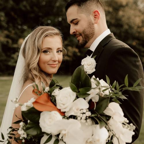 Four Seasons Barn Wedding Florist