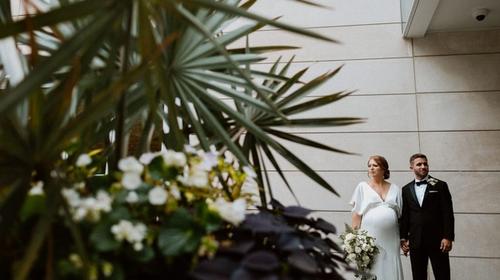 Dancing in the Flowers at the Columbus Museum of Art Best Wedding Florist Ohio