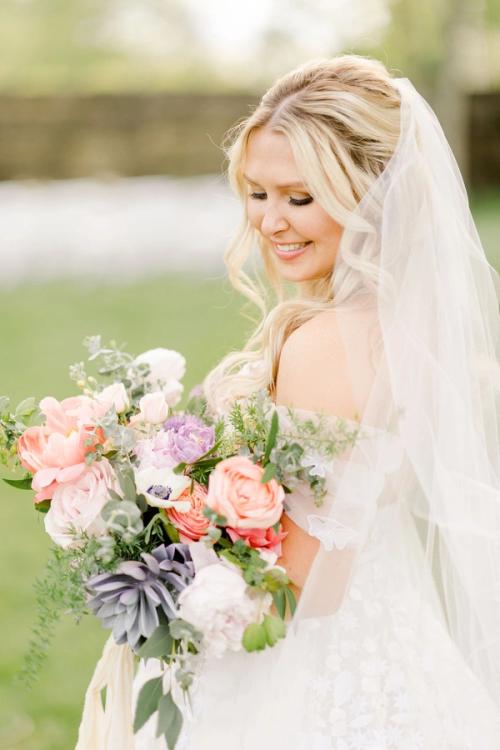 Lush, Spring Blooms at Swan Lake Best Wedding Florist Ohio