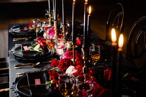 A Moody, Romantic Styled Shoot at Beverly Mansion Best Wedding Florist Ohio