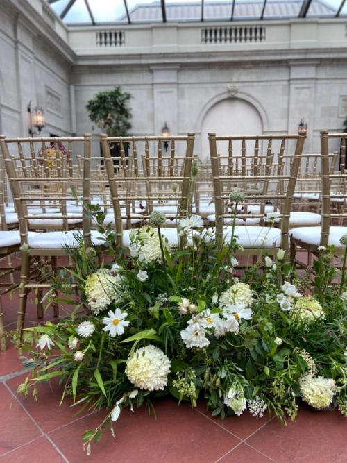 Dancing in the Flowers at the Columbus Museum of Art Best Wedding Florist Ohio