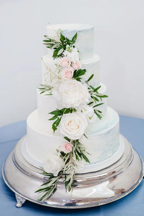 Bonnie and Joey's Clean Whites with a Touch of Something Blue at the Columbus Museum of Art Best Wedding Florist Ohio