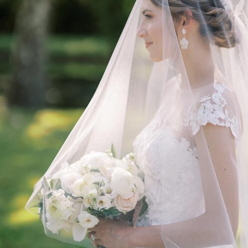 veiled bride with flowers in columbus ohio