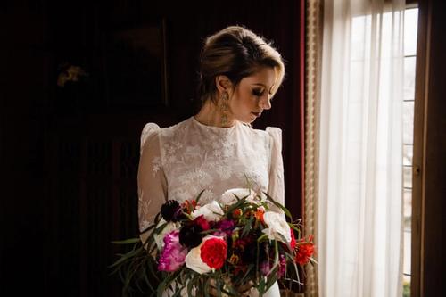 A Moody, Romantic Styled Shoot at Beverly Mansion Best Wedding Florist Ohio