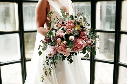 Katie & Michael's Powdery Lavender and Blush-Toned Florals at the Athletic Club of Columbus Best Wedding Florist Ohio