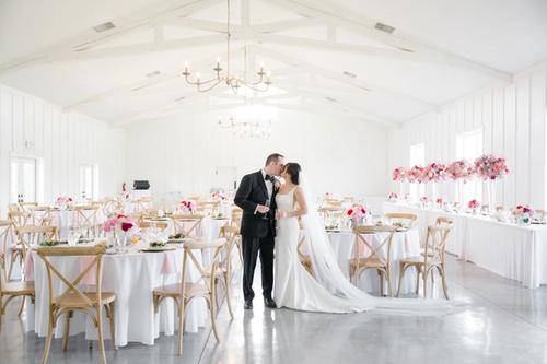 Jessica and Nick's Modern Pinks at Magnolia Hill Farm Best Wedding Florist Ohio