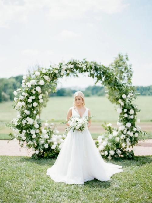 Amongst the Flowers at Magnolia Hill with Meg & Alex Best Wedding Florist Ohio