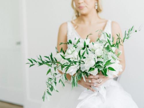 Amongst the Flowers at Magnolia Hill with Meg & Alex Best Wedding Florist Ohio