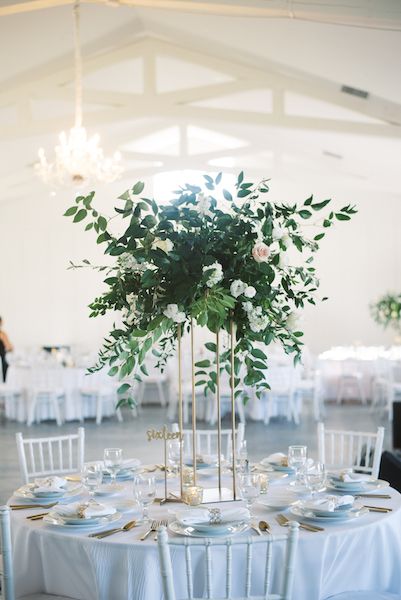 Garden Chic at Magnolia Hill Farms Best Wedding Florist Ohio