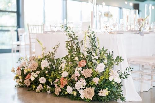 Nicole and Ben's Dreamy Florals at Jorgensen Farms Oak Grove Best Wedding Florist Ohio