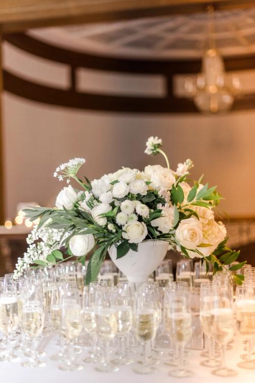 Kelly and Zak's Timeless March Wedding Best Wedding Florist Ohio