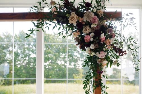 Natural, Mauve-Toned Florals at Magnolia Hill Farm Best Wedding Florist Ohio