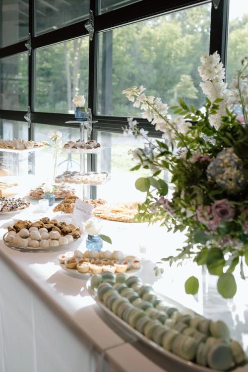 Bailey and Tyler's Cool Pastels at Retreat 21 Best Wedding Florist Ohio