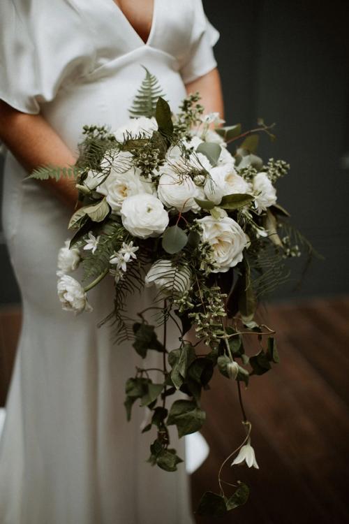 Dancing in the Flowers at the Columbus Museum of Art Best Wedding Florist Ohio