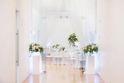 Bonnie and Joey's Clean Whites with a Touch of Something Blue at the Columbus Museum of Art Best Wedding Florist Ohio